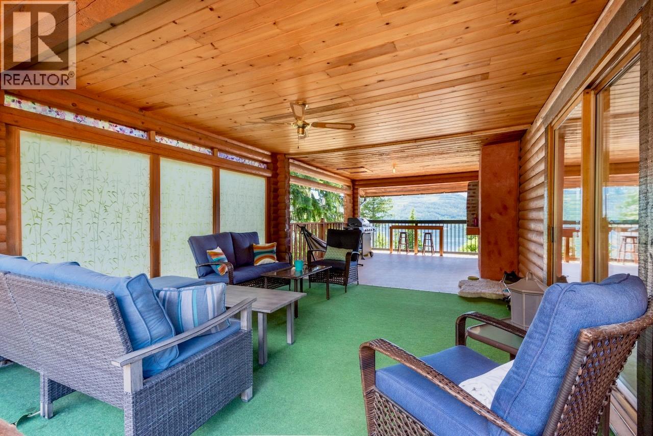  5302 Meadow Creek Crescent, Celista