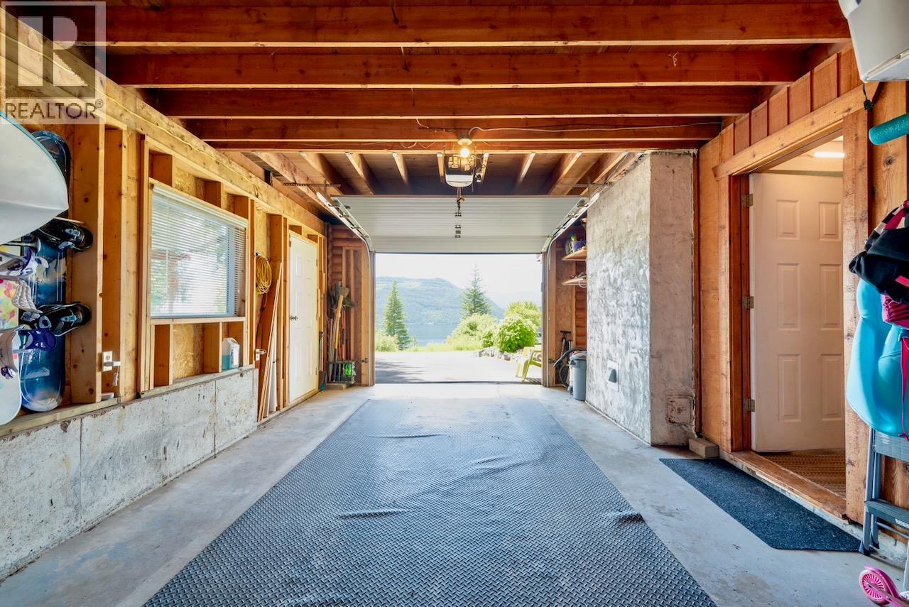  5302 Meadow Creek Crescent, Celista
