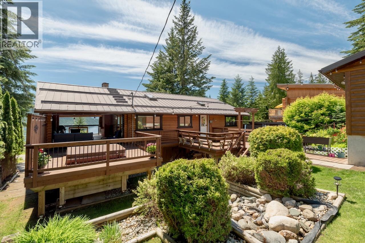  5302 Meadow Creek Crescent, Celista