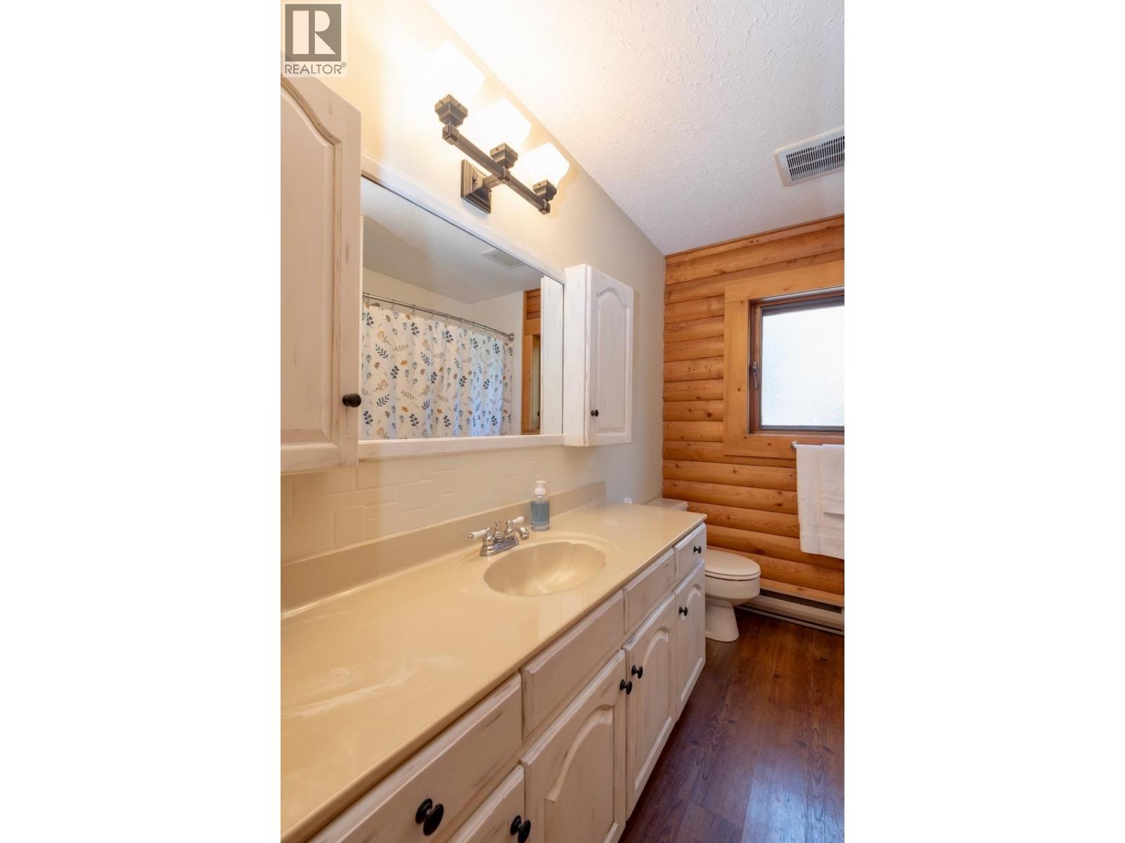  5302 Meadow Creek Crescent, Celista