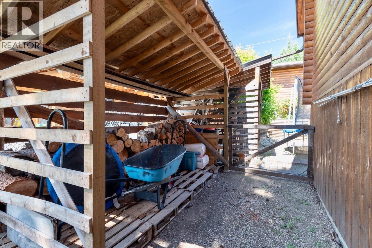  5302 Meadow Creek Crescent, Celista