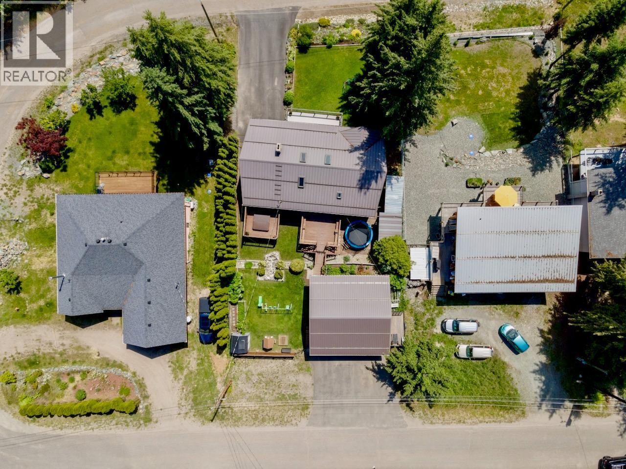  5302 Meadow Creek Crescent, Celista