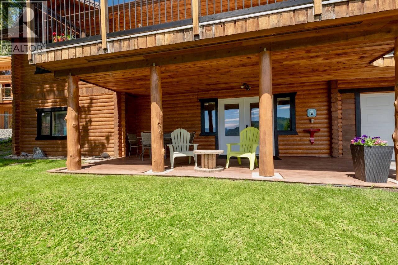  5302 Meadow Creek Crescent, Celista