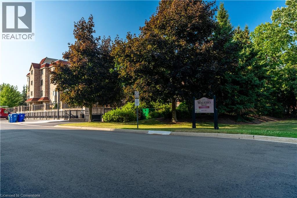 Photo 9 of 3499 Upper Middle Road Unit 102, Burlington ON