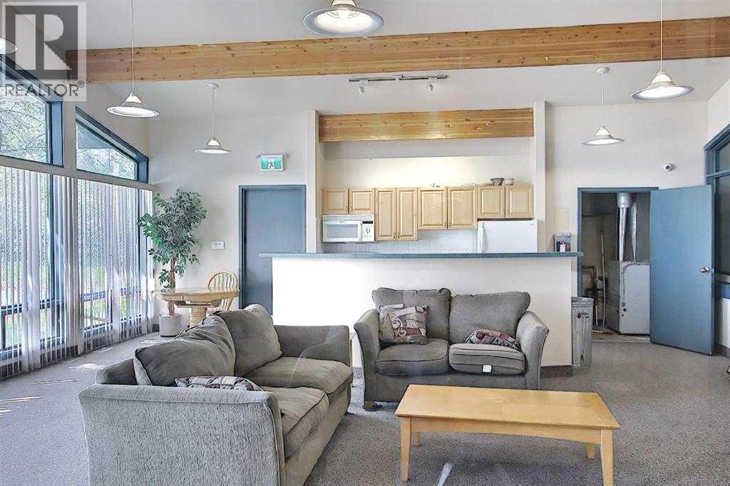 Single Family House for Sale in   Southampton Drive SW Southwood Calgary 