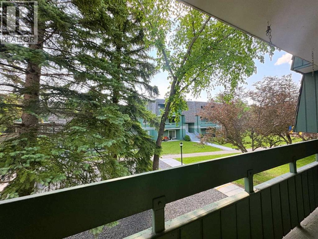 Single Family House for Sale in   Southampton Drive SW Southwood Calgary 