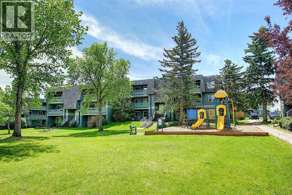 Single Family House for Sale in   Southampton Drive SW Southwood Calgary 