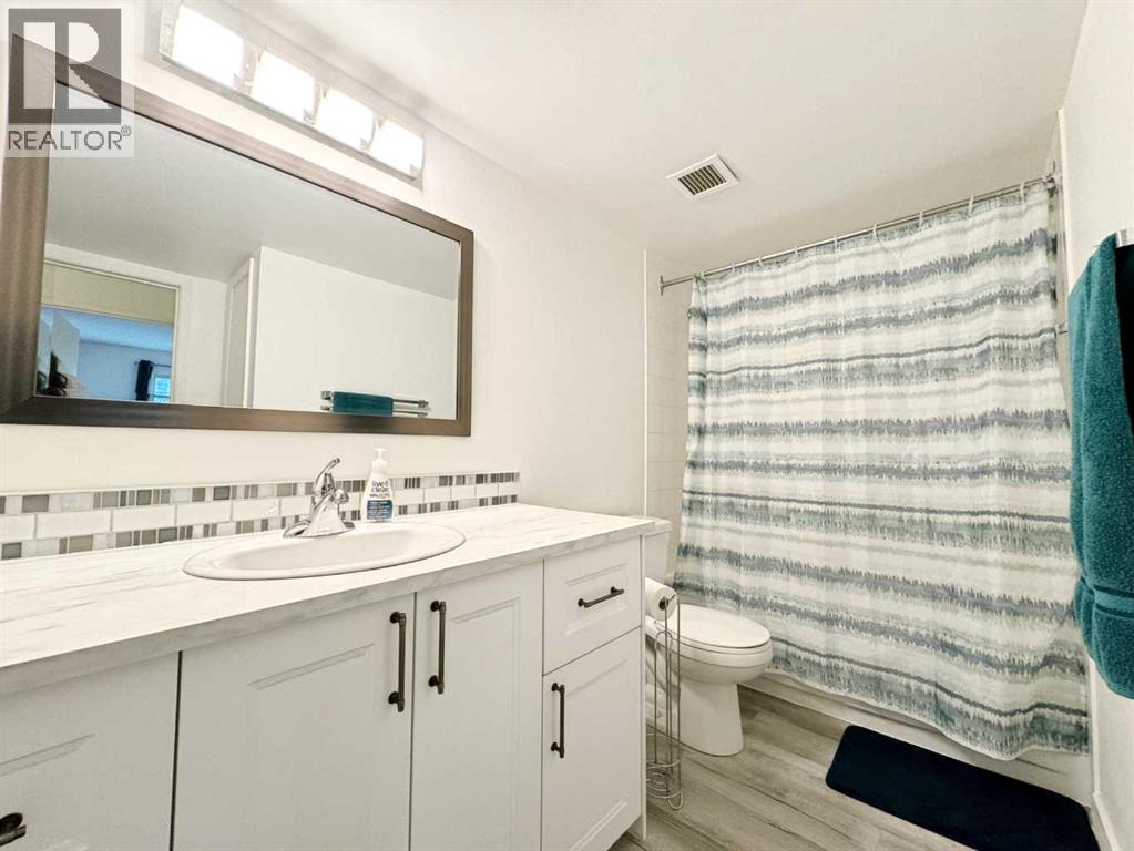 Single Family House for Sale in   Southampton Drive SW Southwood Calgary 