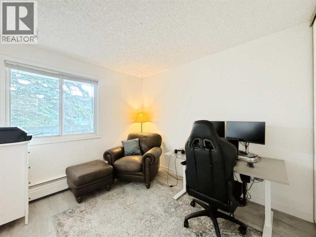 Single Family House for Sale in   Southampton Drive SW Southwood Calgary 