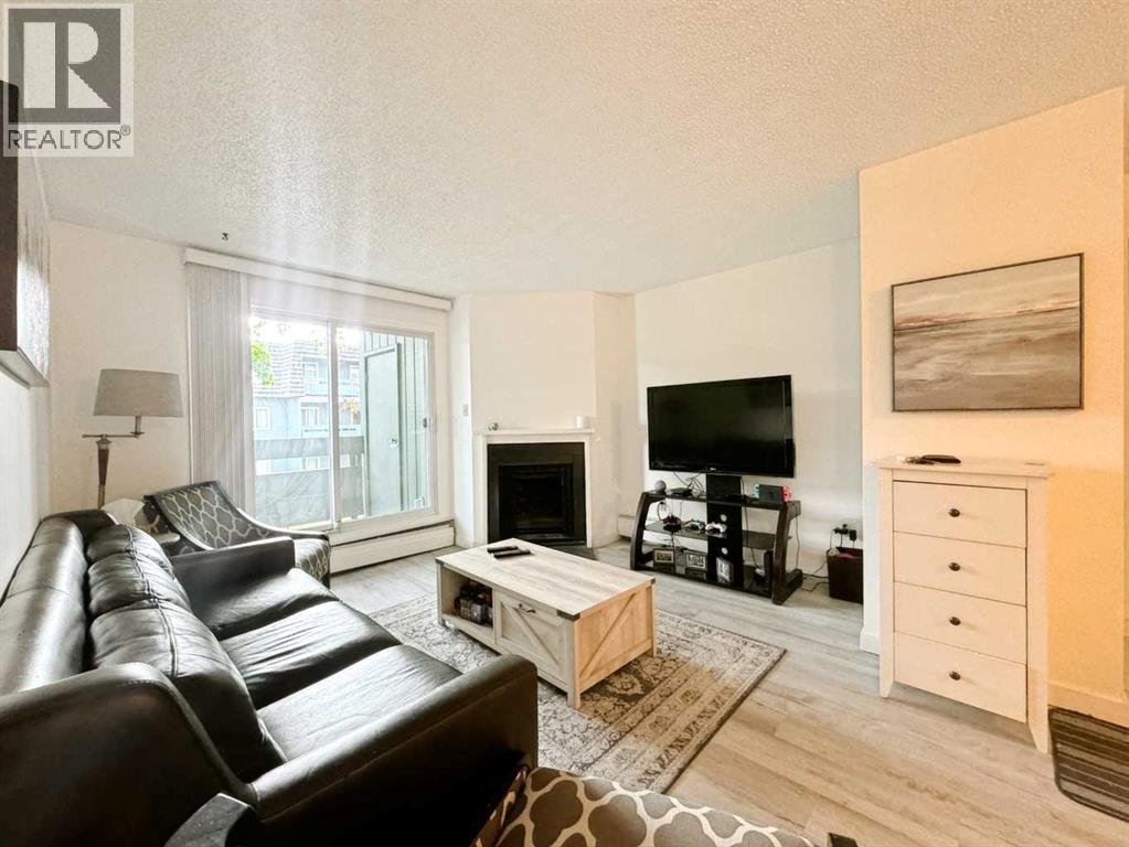 Single Family House for Sale in   Southampton Drive SW Southwood Calgary 