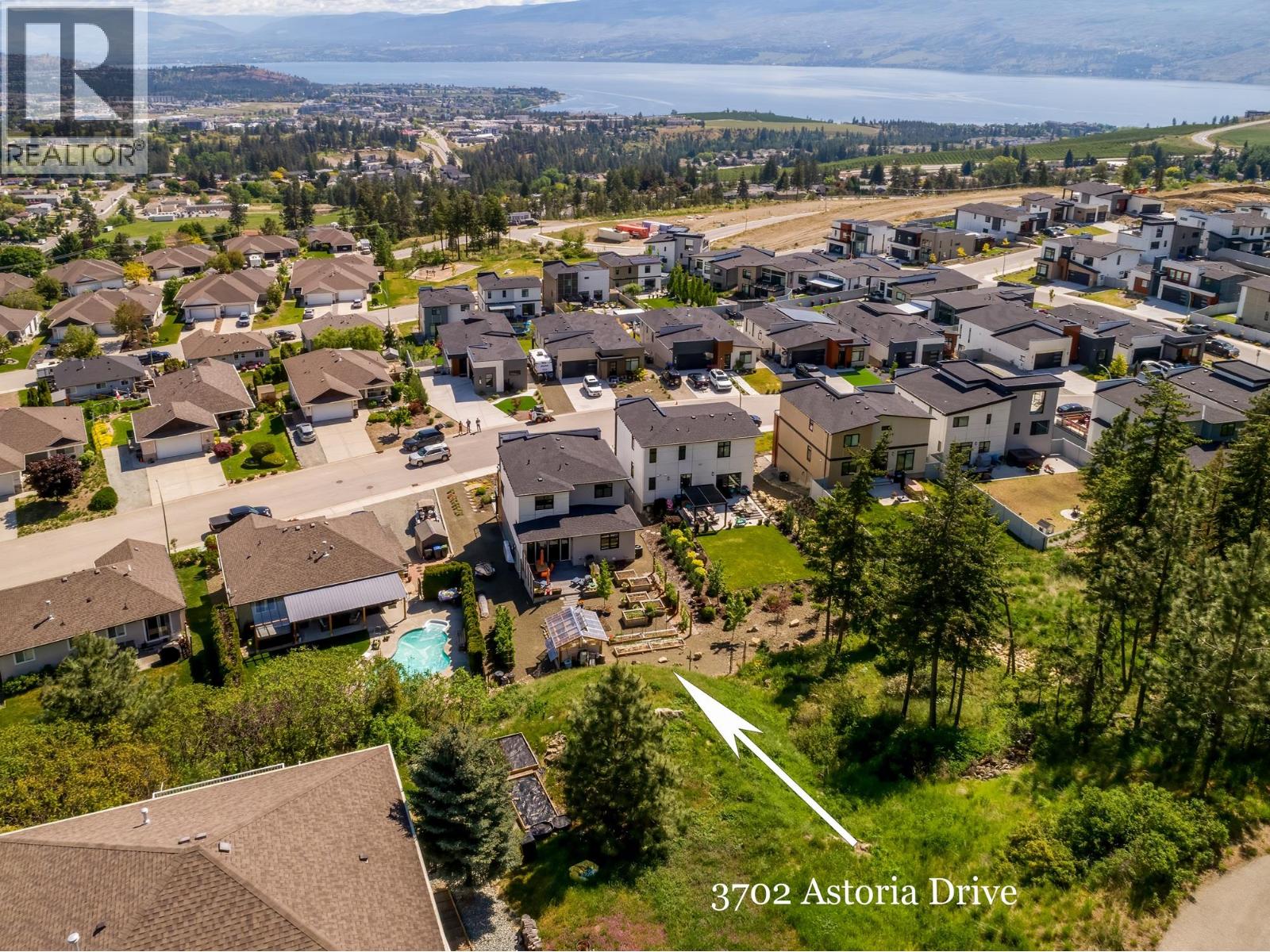 3702 Astoria Drive, West Kelowna