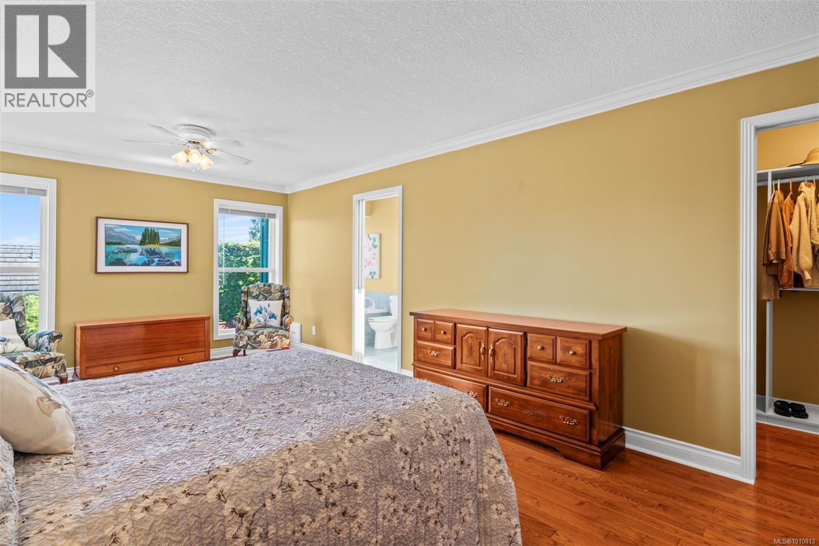 Photo 3 of 514 Country Club Dr, Qualicum Beach BC