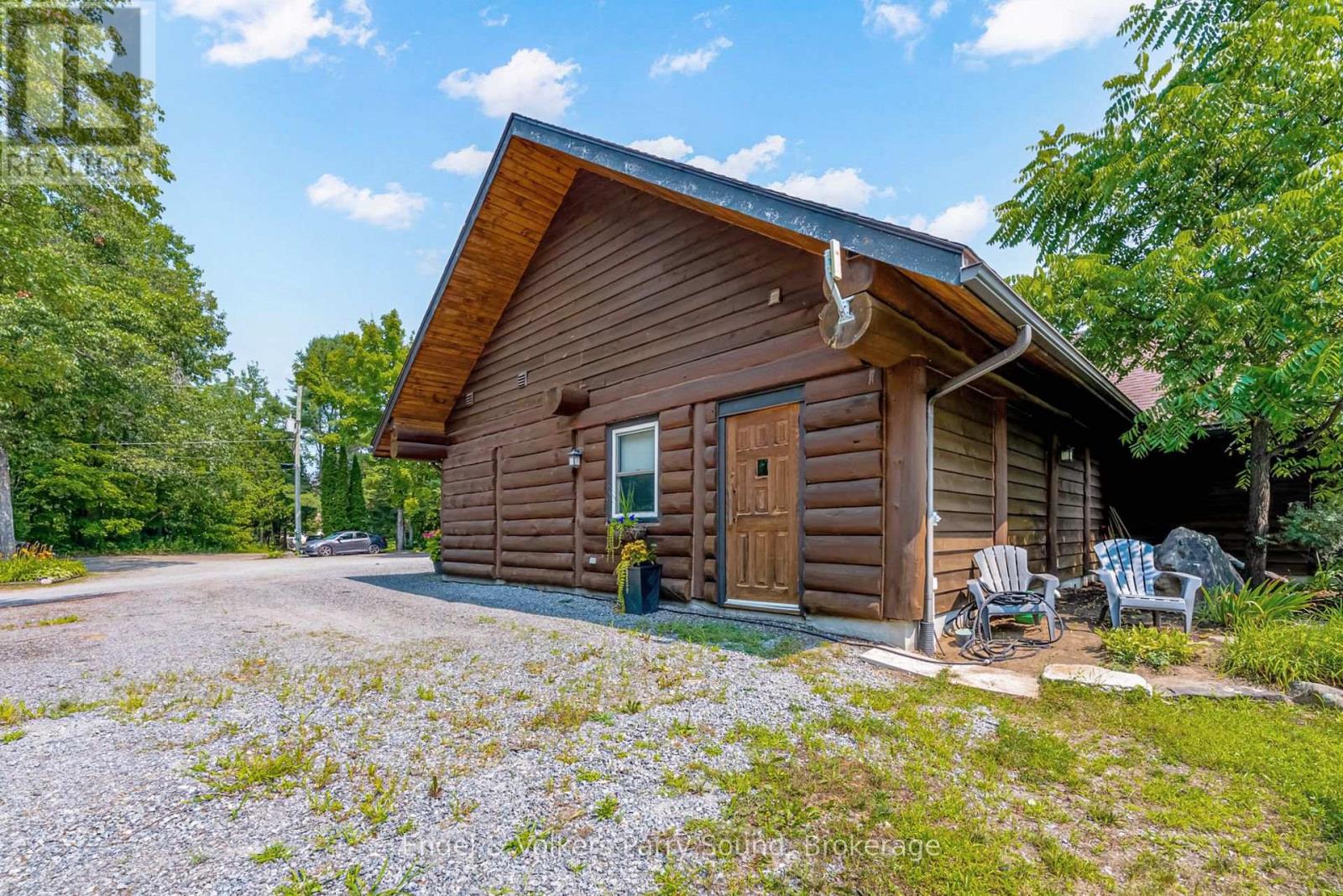 Photo 14 of 9 Little Beaver Boulevard, Seguin ON