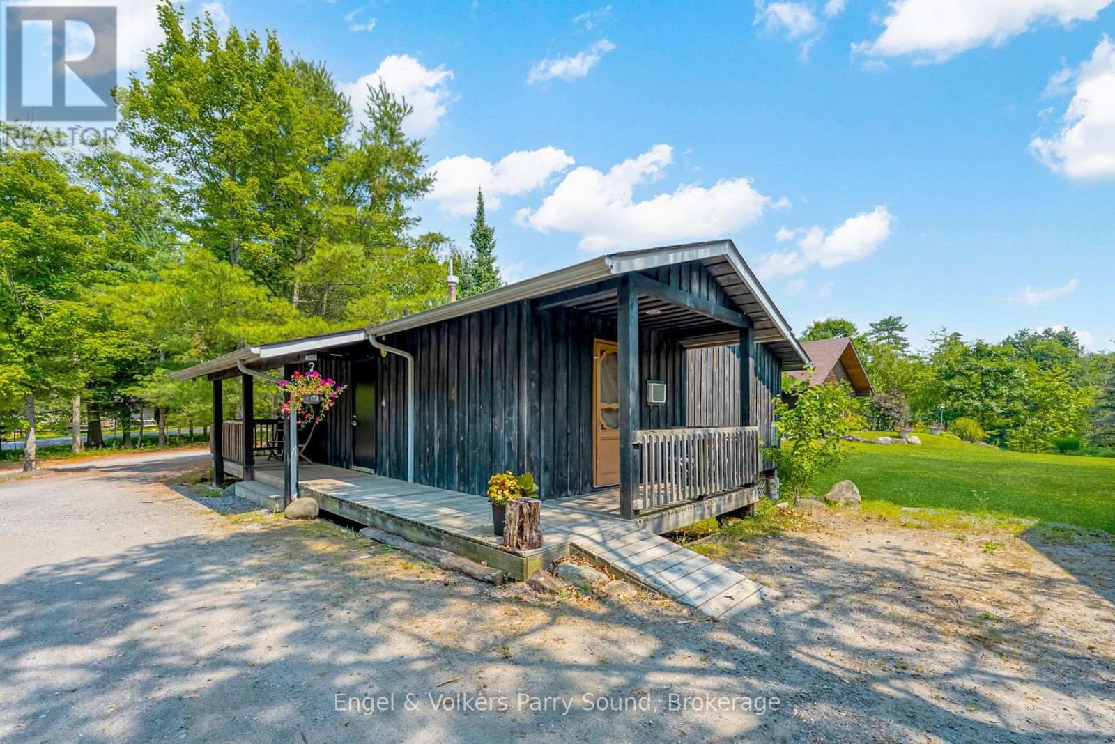 Photo 27 of 9 Little Beaver Boulevard, Seguin ON