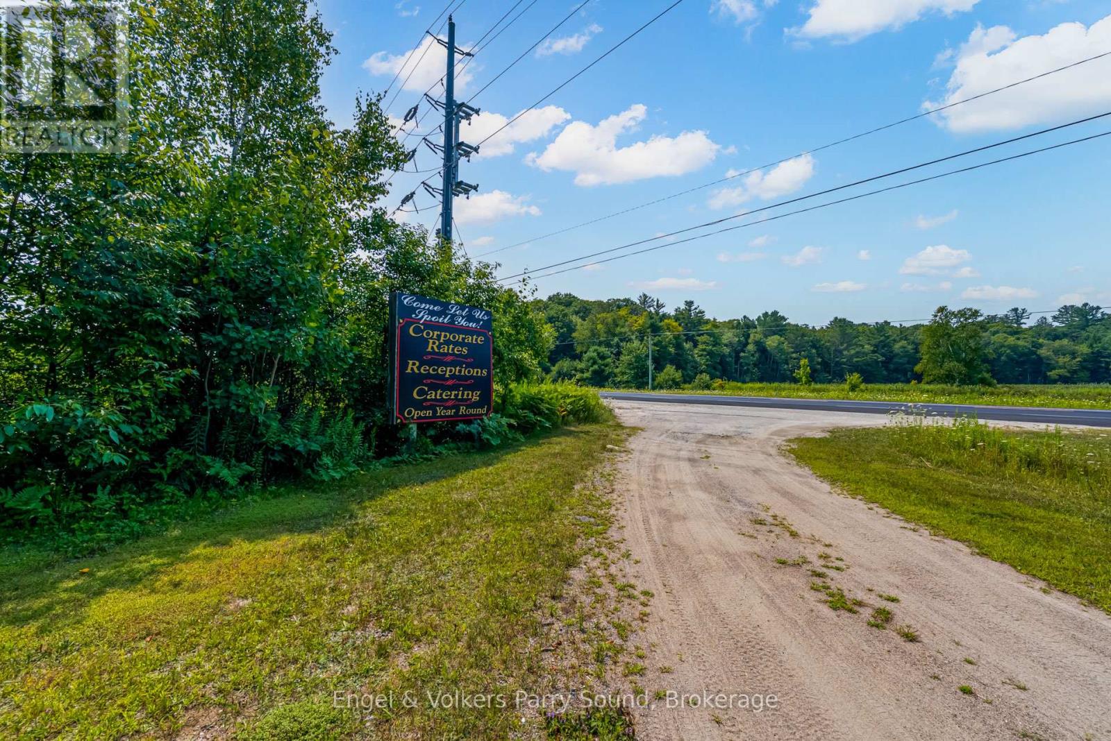 Photo 22 of 9 Little Beaver Boulevard, Seguin ON