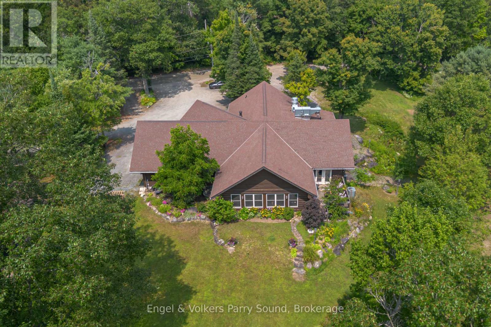 Photo 44 of 9 Little Beaver Boulevard, Seguin ON