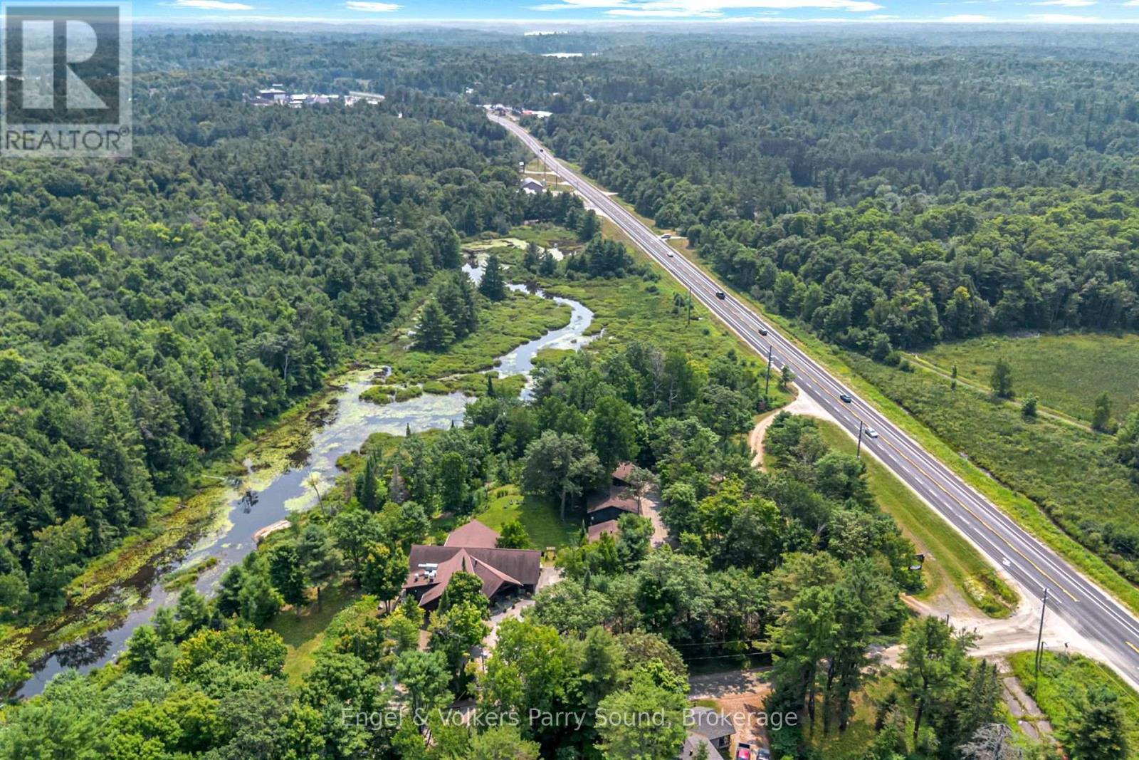 Photo 8 of 9 Little Beaver Boulevard, Seguin ON