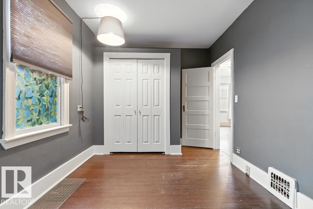 Photo 19 of 10428 76 Av Nw, Edmonton AB