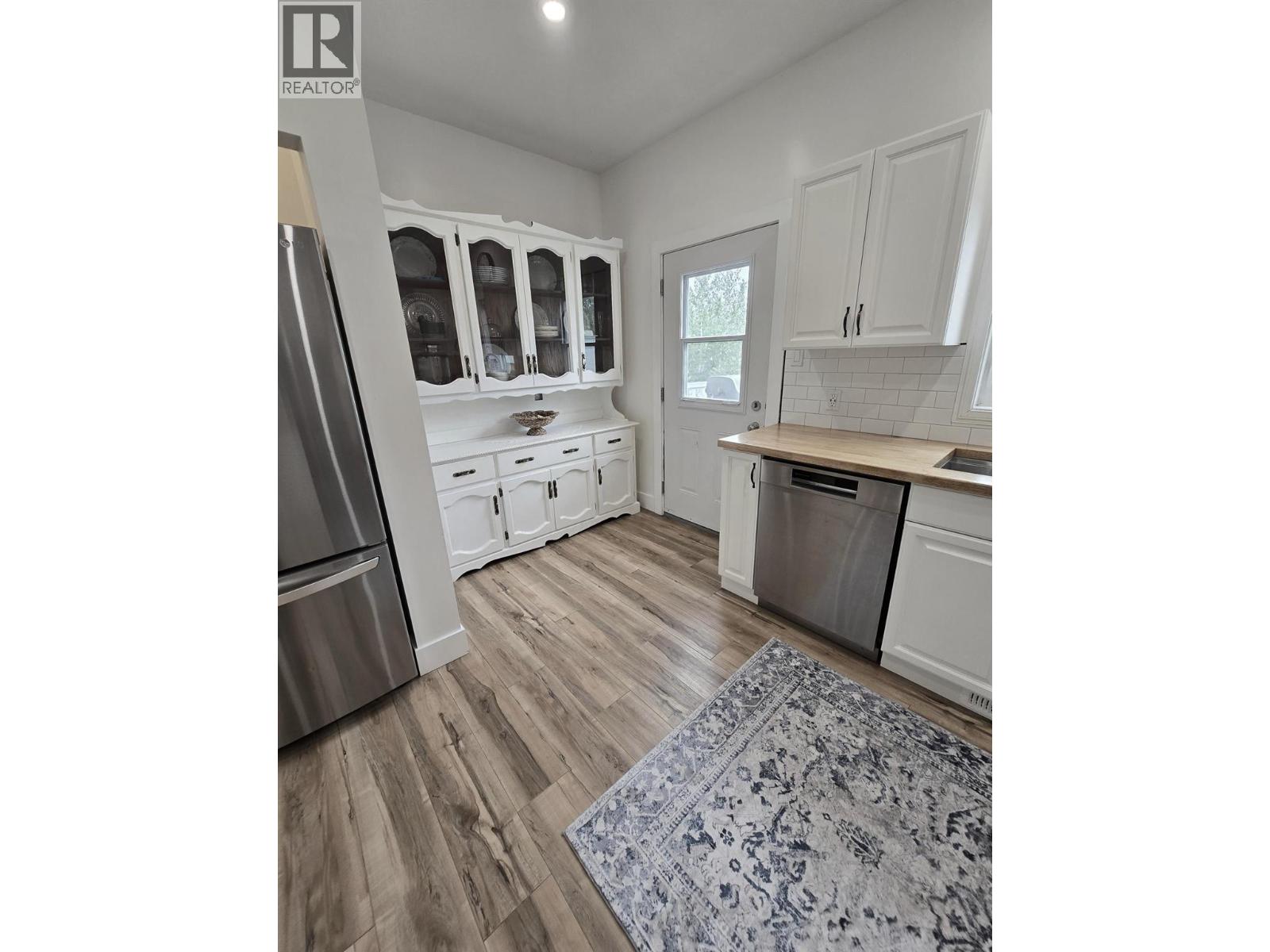 Photo 1 of 5203 Lebell Road, Farmington BC