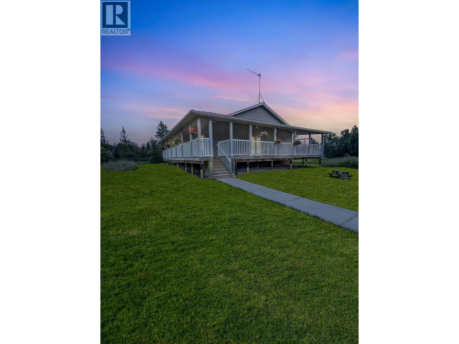 Photo 18 of 5203 Lebell Road, Farmington BC