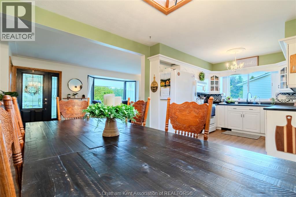 Photo 46 of 424 Gregory Drive East, Chatham ON