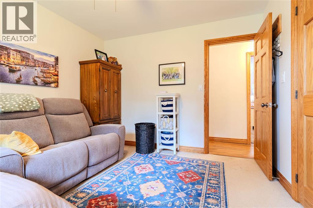 Photo 19 of 424 Gregory Drive East, Chatham ON