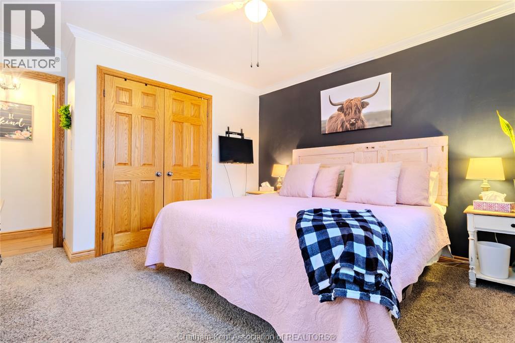 Photo 48 of 424 Gregory Drive East, Chatham ON