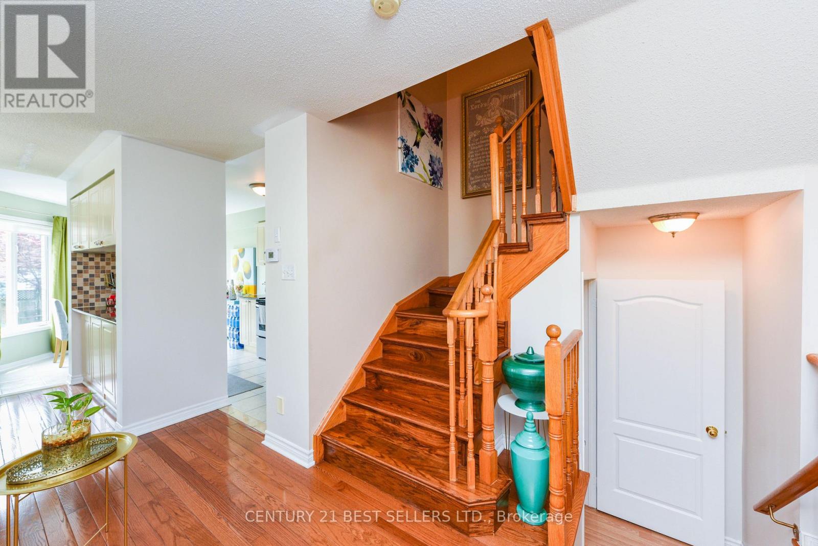 Photo 6 of 380 Wildgrass Road, Mississauga ON