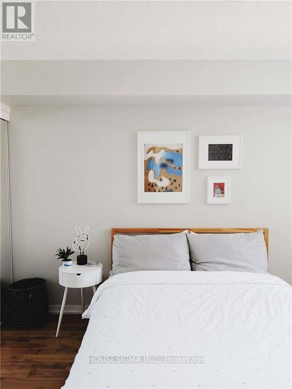 Photo 7 of 1309 38 Joe Shuster Way, Toronto ON