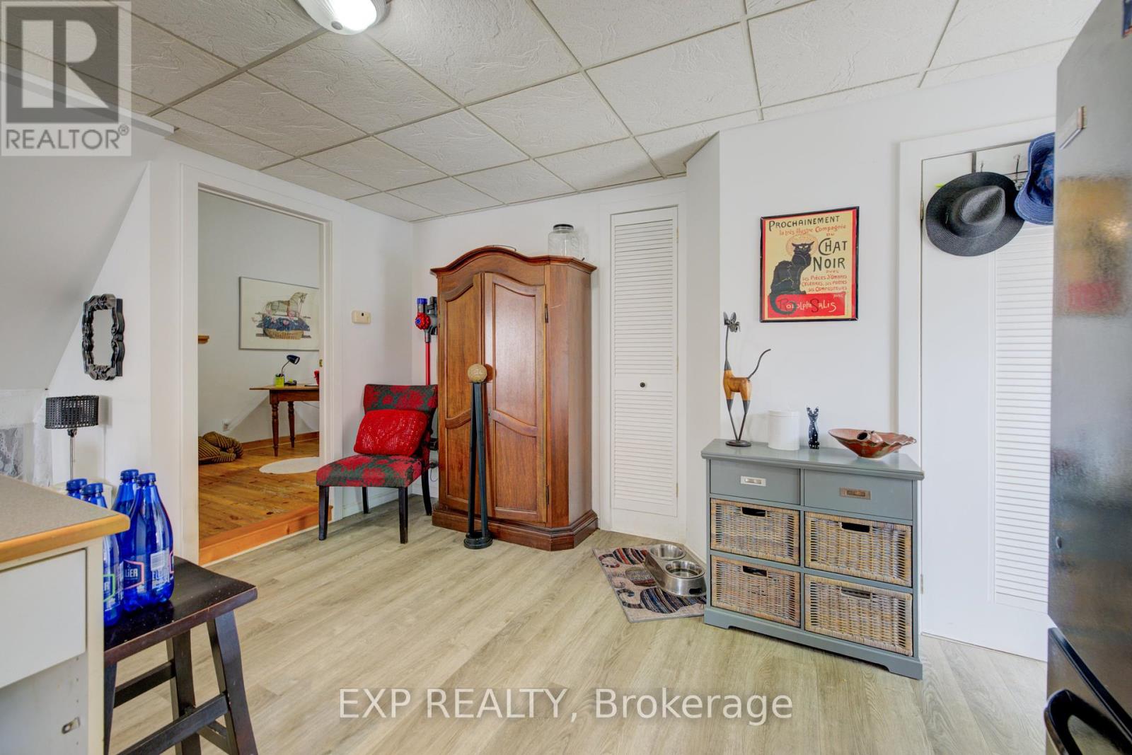 Photo 10 of 110 Surrey Street E, Guelph ON