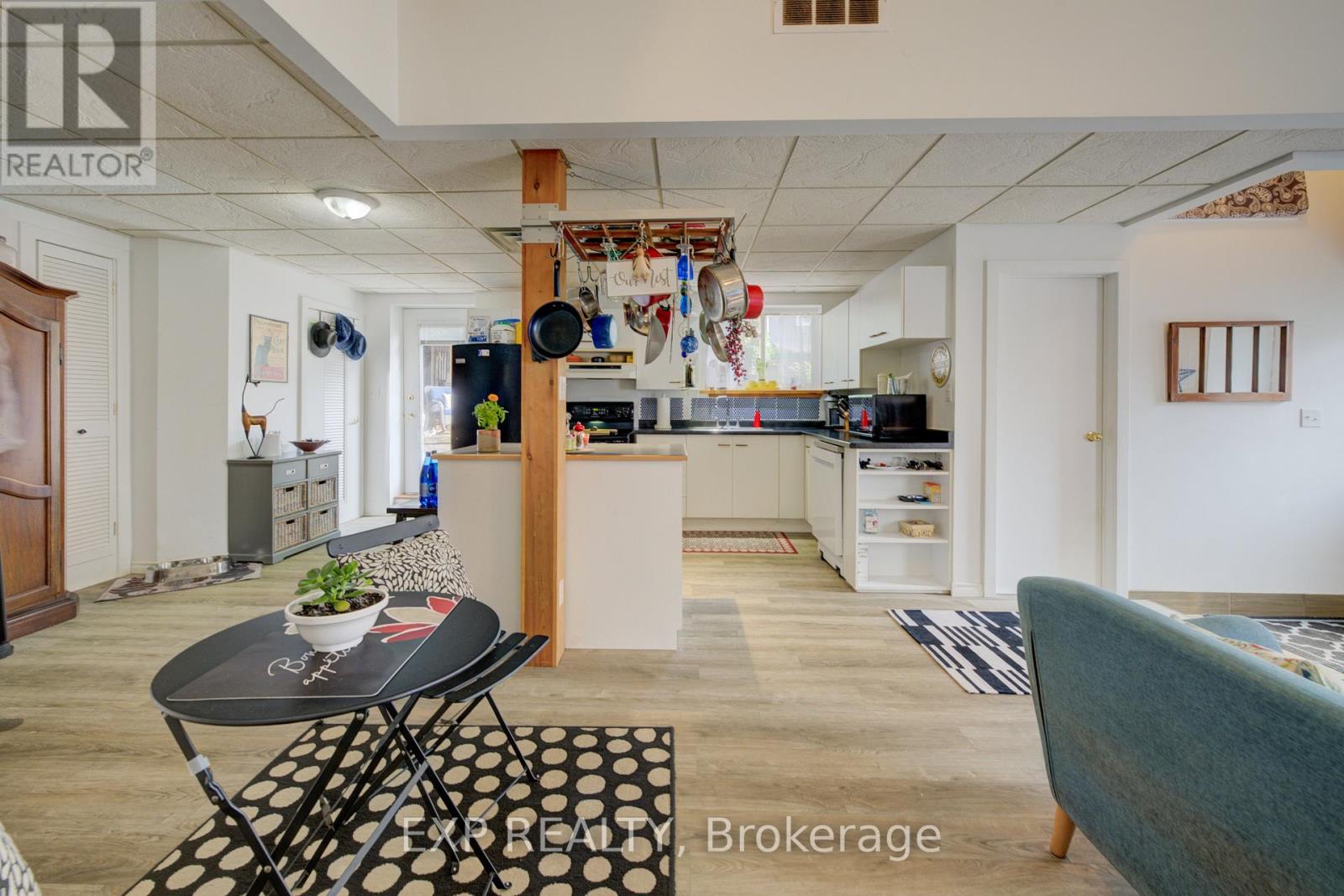 Photo 14 of 110 Surrey Street E, Guelph ON