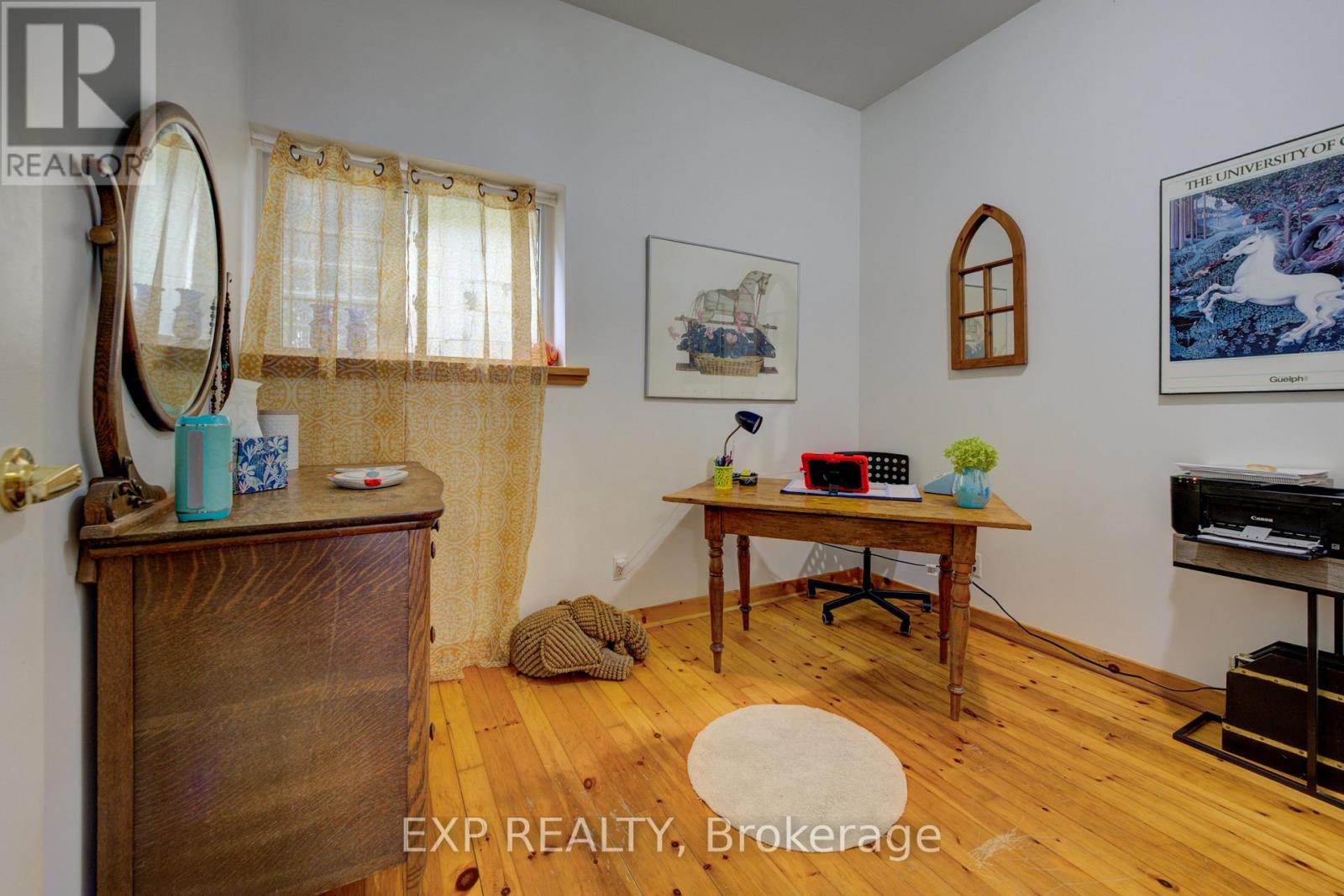 Photo 23 of 110 Surrey Street E, Guelph ON