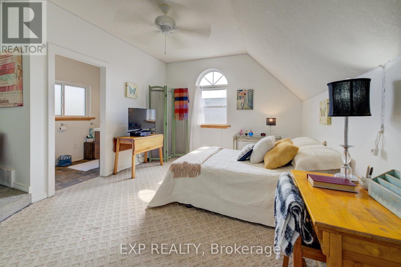 Photo 28 of 110 Surrey Street E, Guelph ON