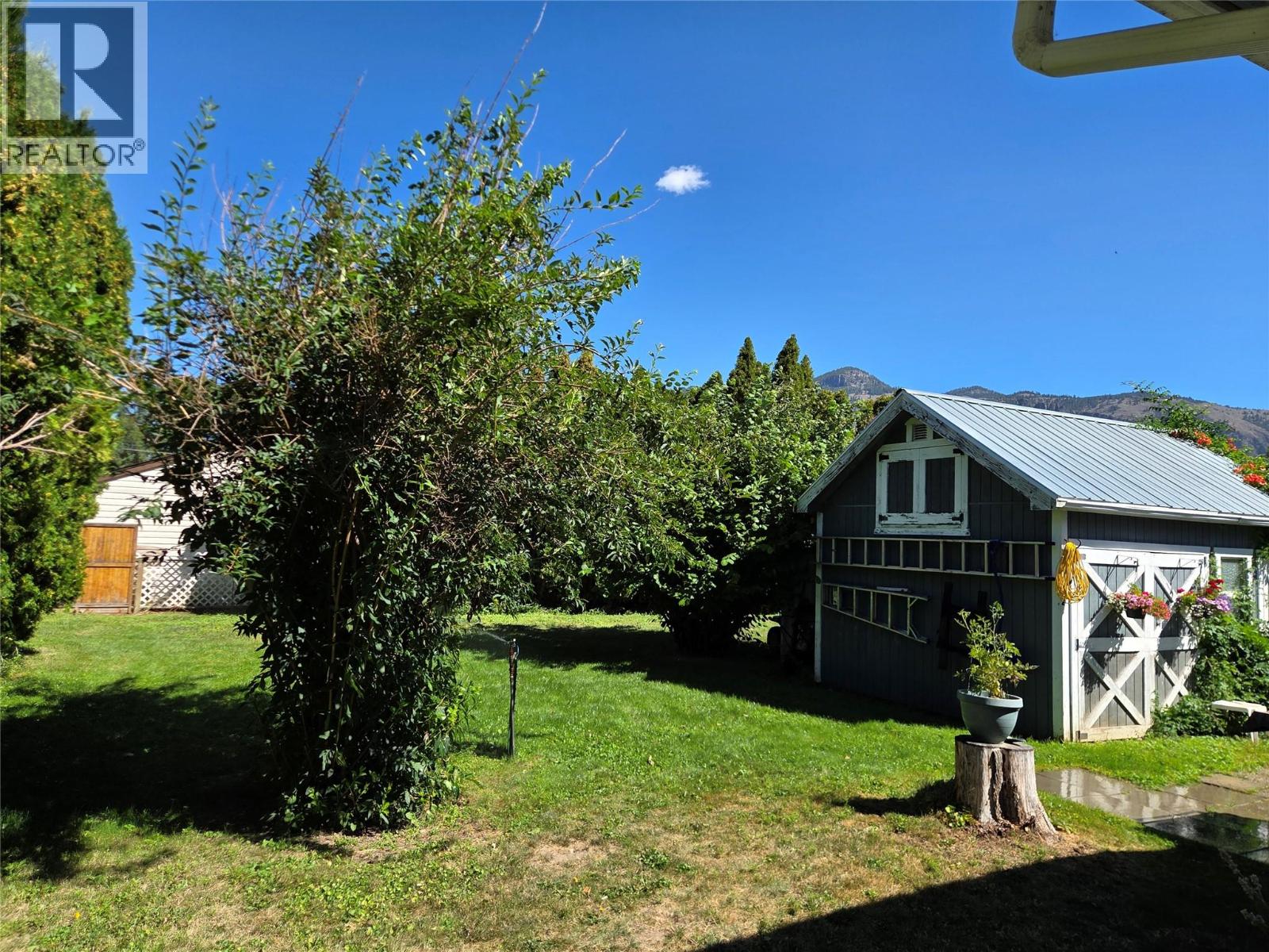 Photo 22 of 620 12 Th Avenue, Keremeos BC