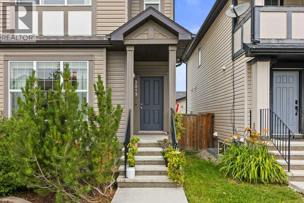 Single Family House for Sale in  New Brighton Park SE New Brighton Calgary 