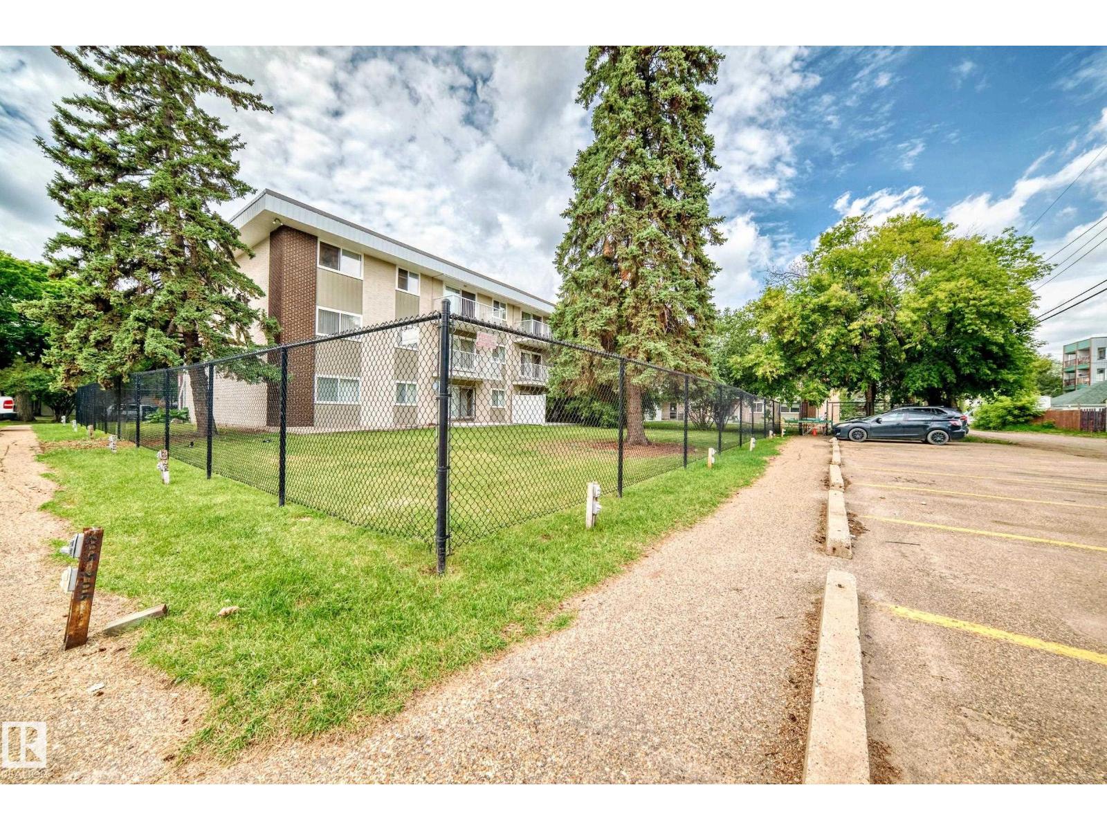 Photo 24 of 202 10835 114 St Nw, Edmonton AB