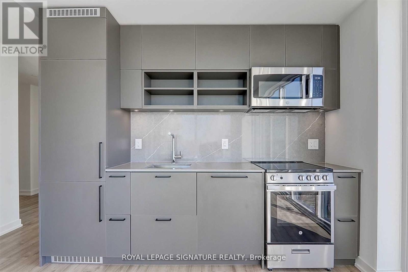 Photo 2 of 1005 135 East Liberty Street, Toronto ON