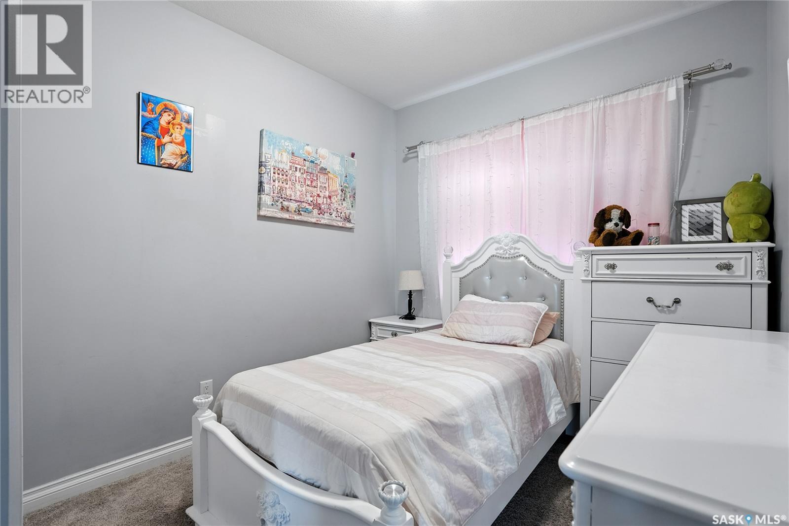 Single Family House 2 Level for Sale in  Kloppenburg STREET Saskatoon 