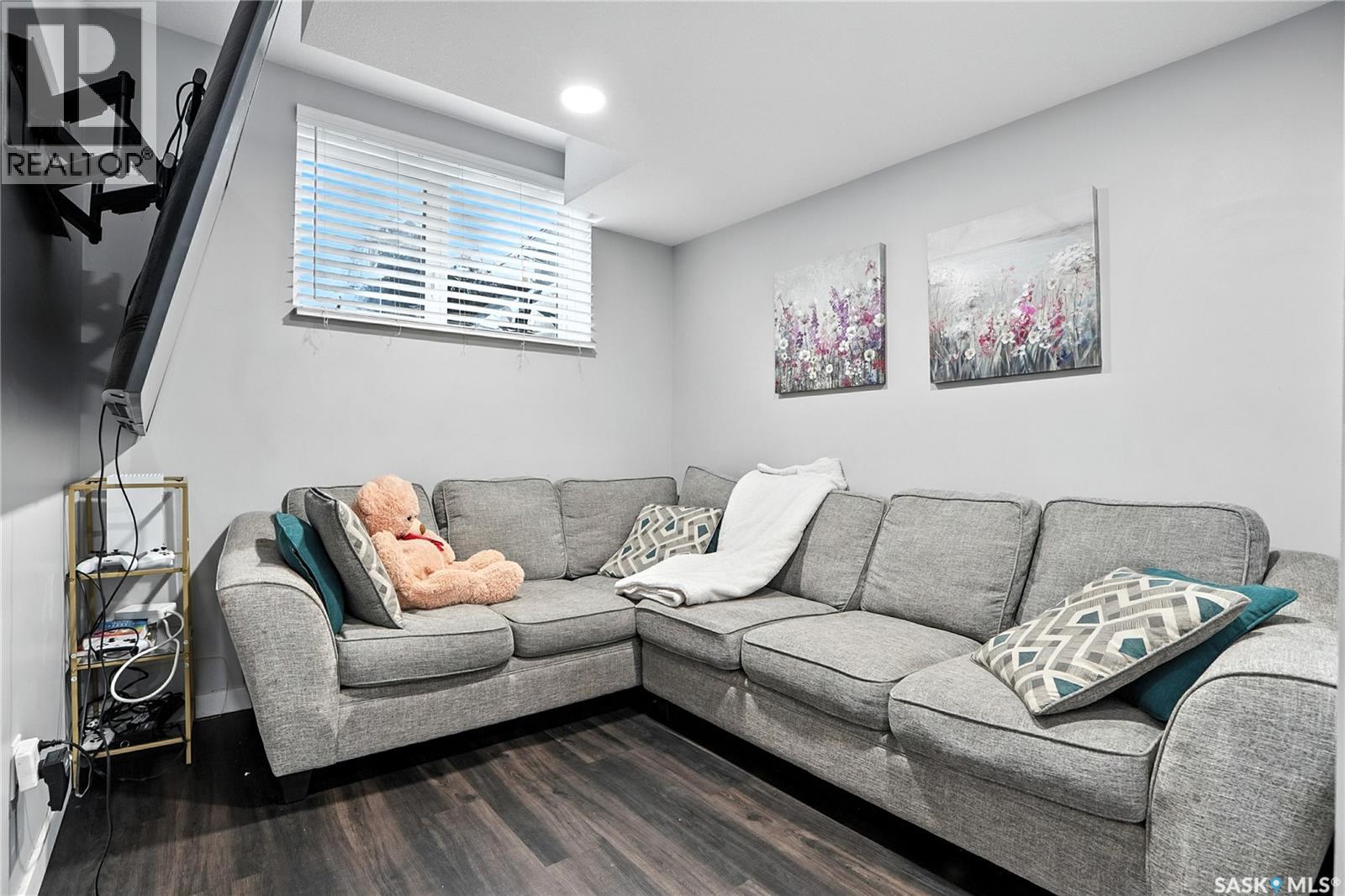 Single Family House 2 Level for Sale in  Kloppenburg STREET Saskatoon 