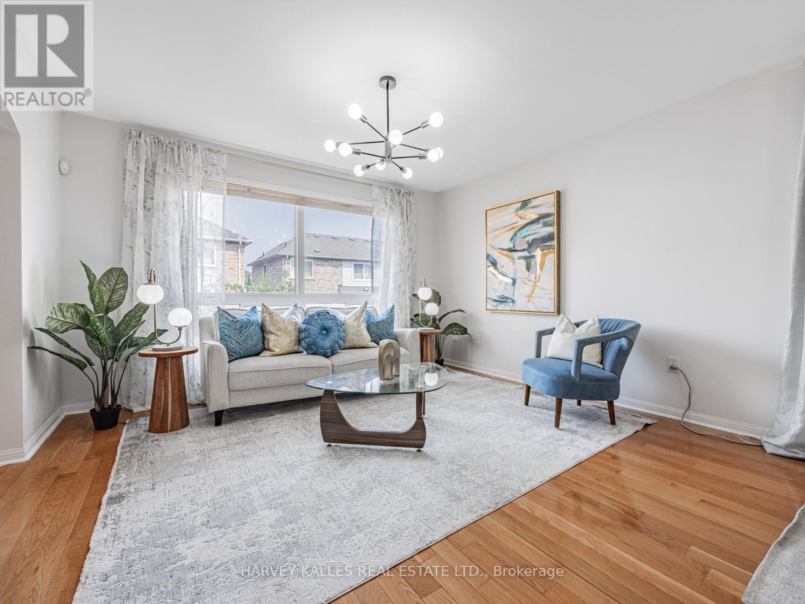 Photo 8 of 9 Bobcat Terrace, Toronto ON
