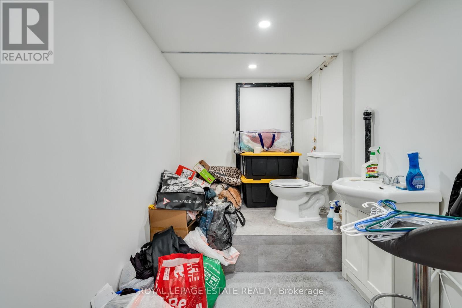 Photo 10 of 2230 Kingston Road, Toronto ON