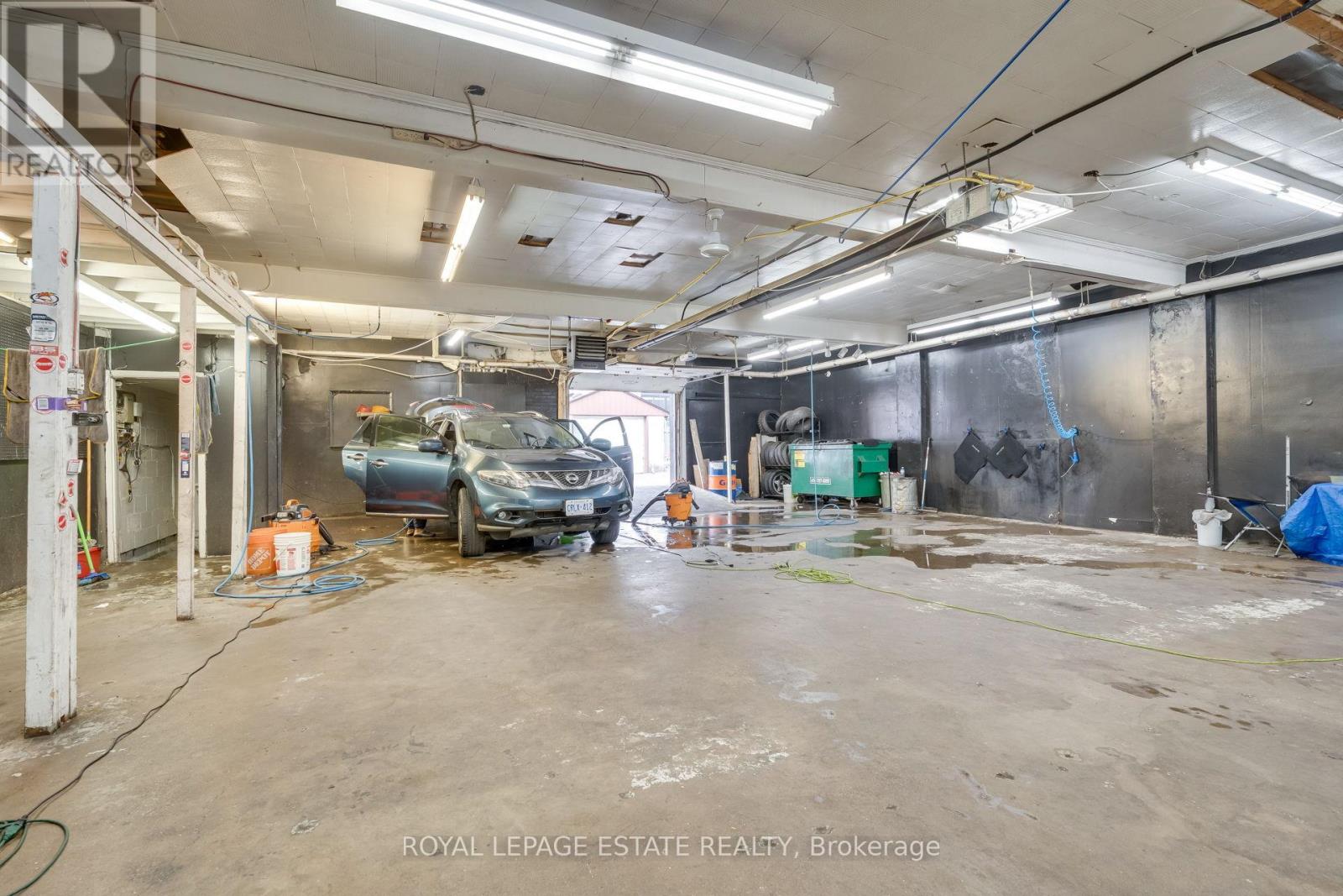 Photo 17 of 2230 Kingston Road, Toronto ON