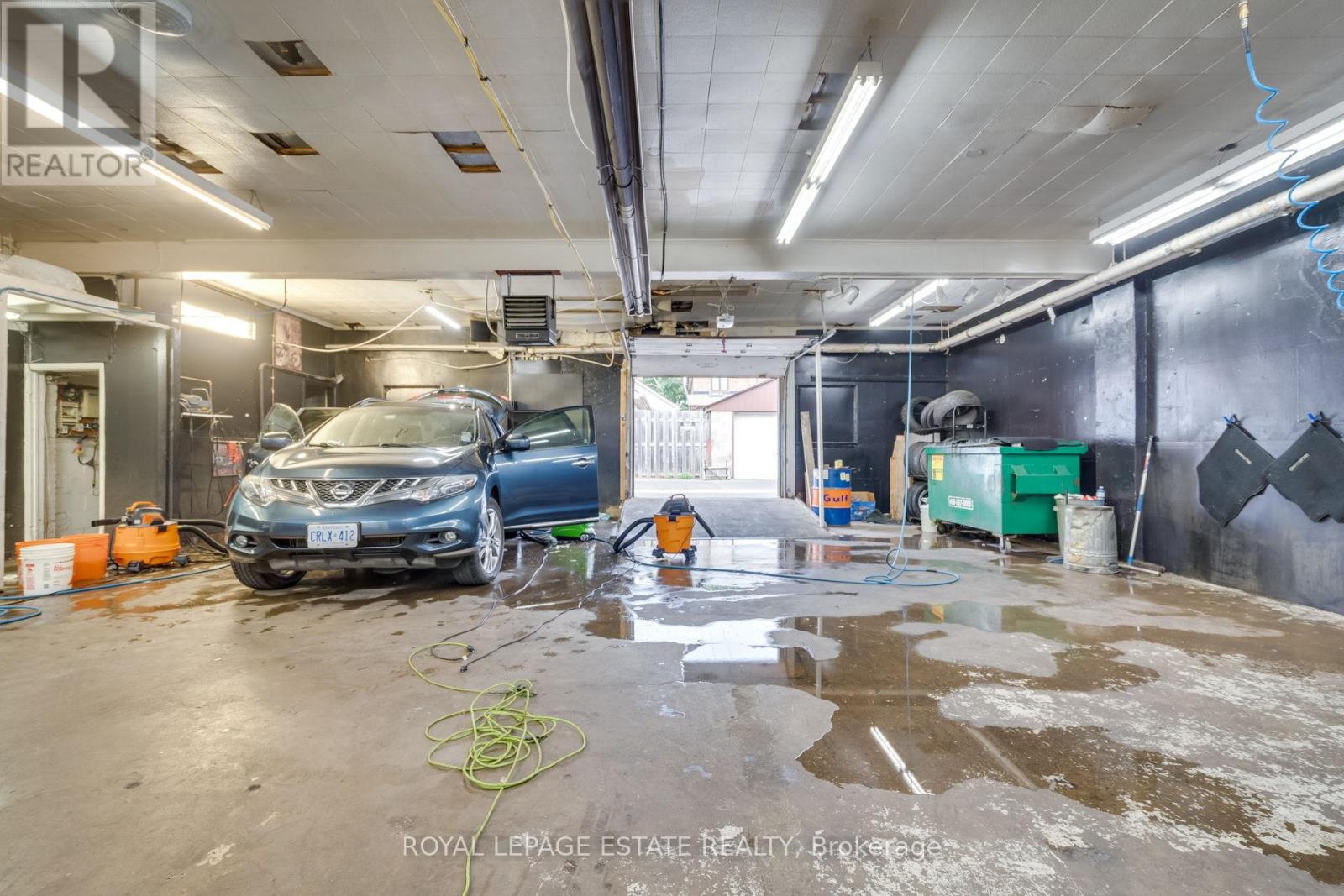 Photo 4 of 2230 Kingston Road, Toronto ON