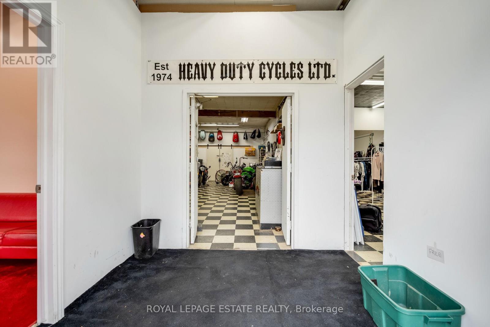 Photo 11 of 2230 Kingston Road, Toronto ON