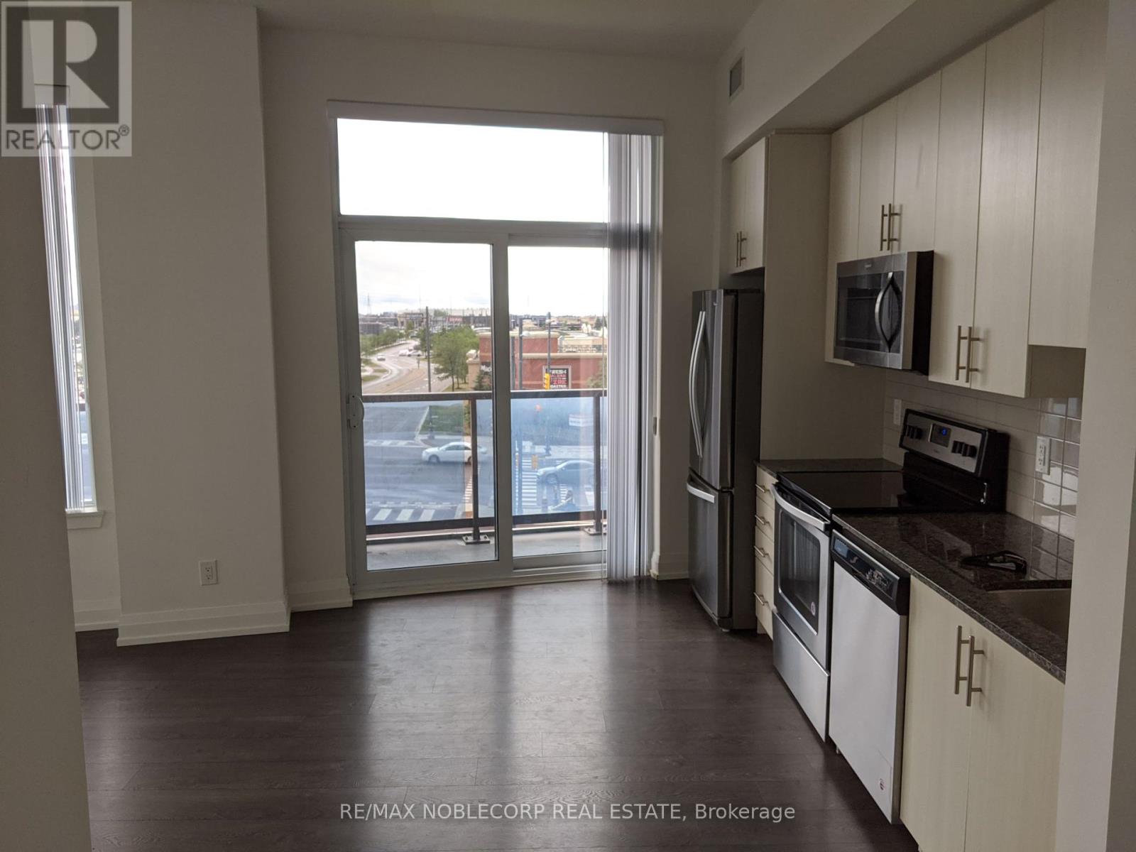 Photo 5 of 317 3600 Highway 7 W, Vaughan ON