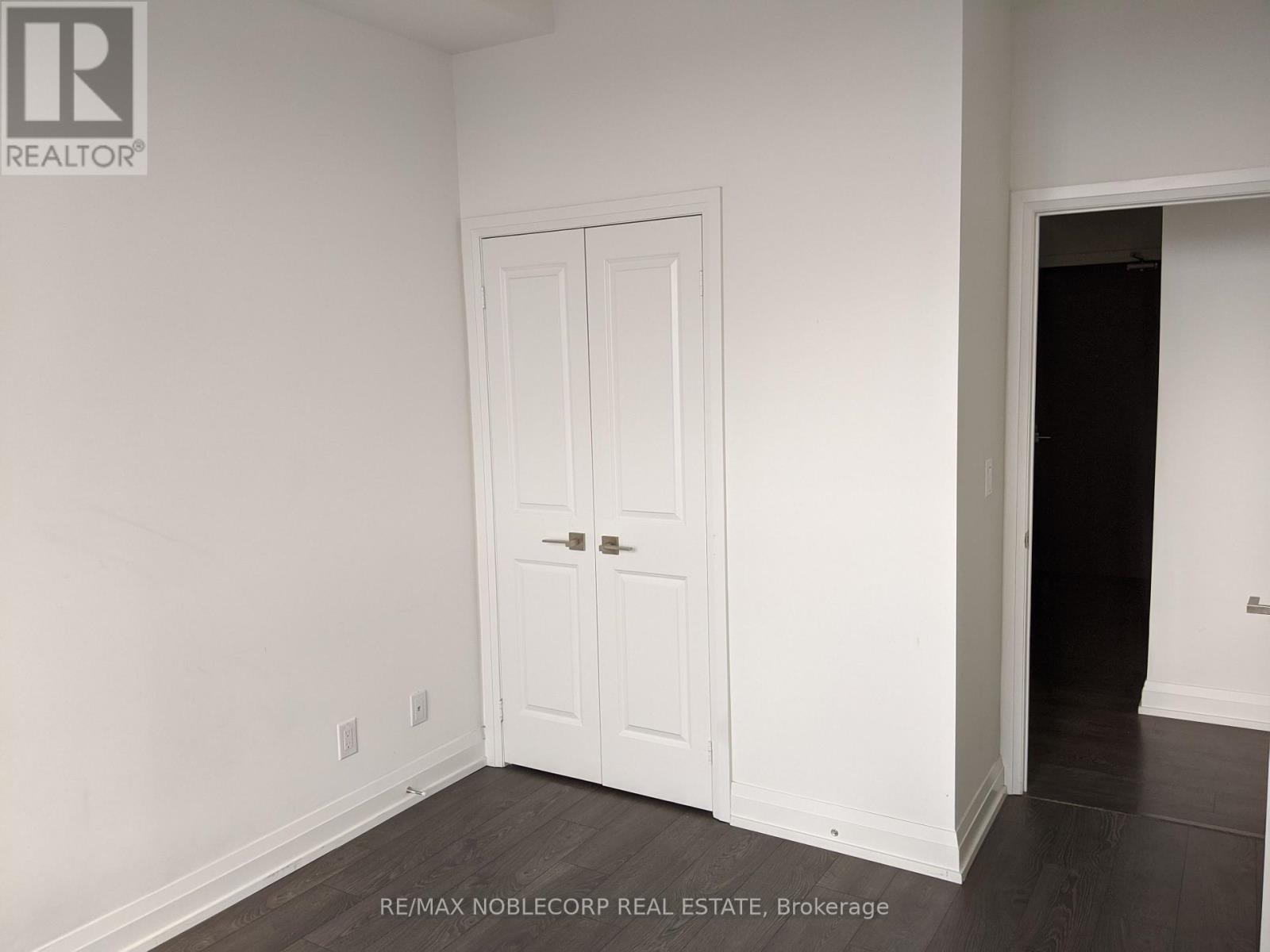 Photo 22 of 317 3600 Highway 7 W, Vaughan ON