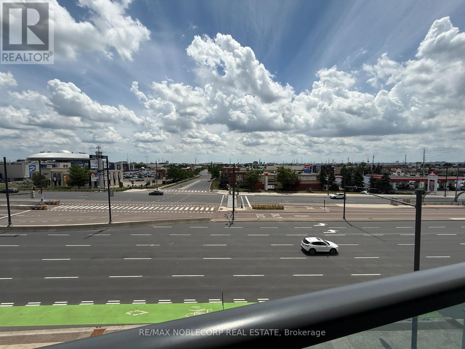 Photo 19 of 317 3600 Highway 7 W, Vaughan ON