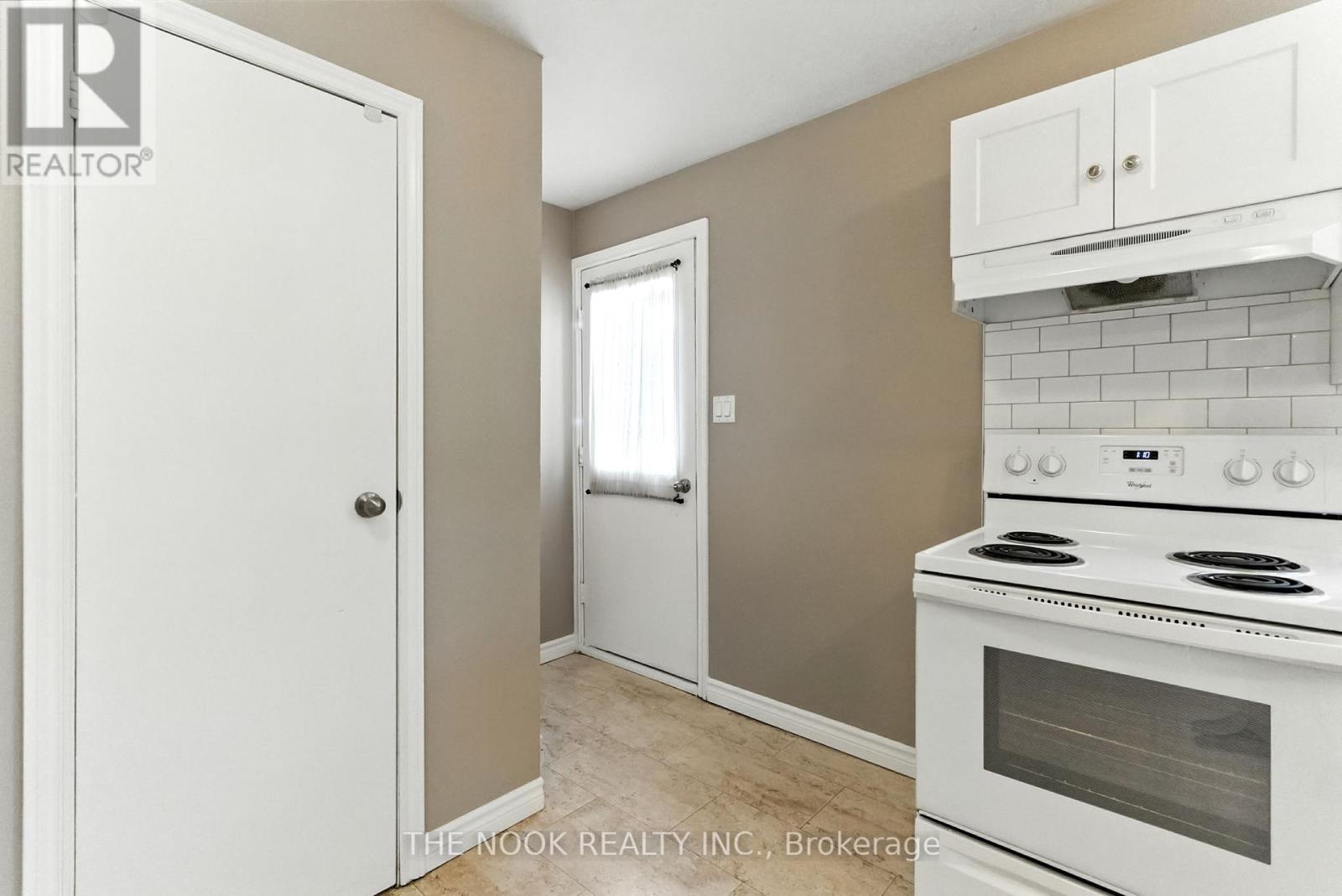 Photo 6 of 1 294 Verdun Road, Oshawa ON
