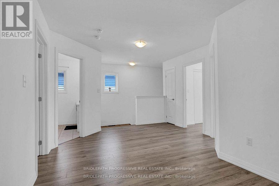 Photo 19 of 22 Alaskan Heights, Barrie ON
