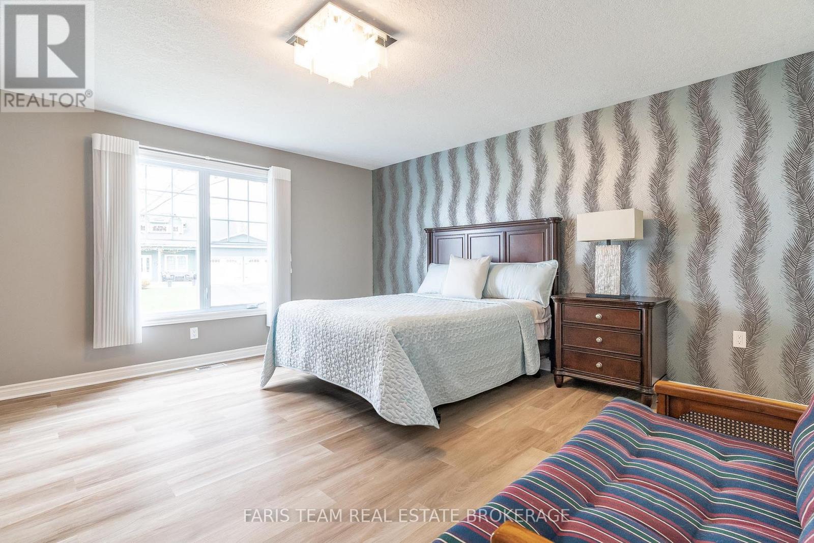 Photo 9 of 1 Gidley Court, Penetanguishene ON